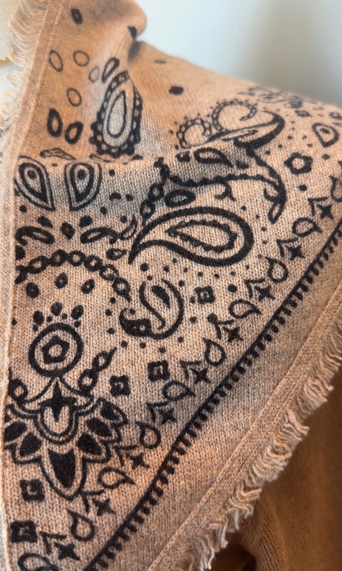 Cashmere Printed Bandana- Taupe Heather