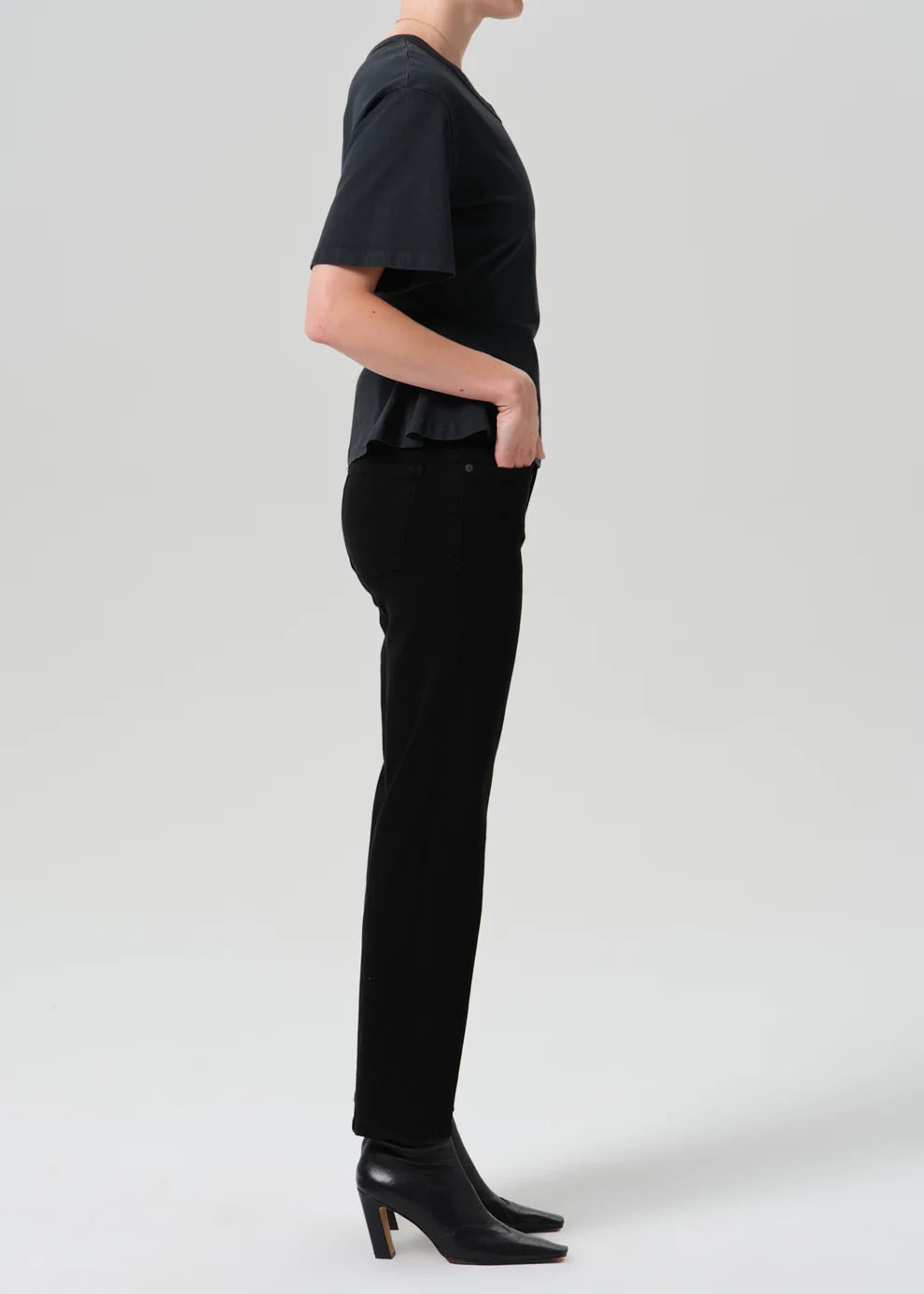 Caia Straight in Plush Black