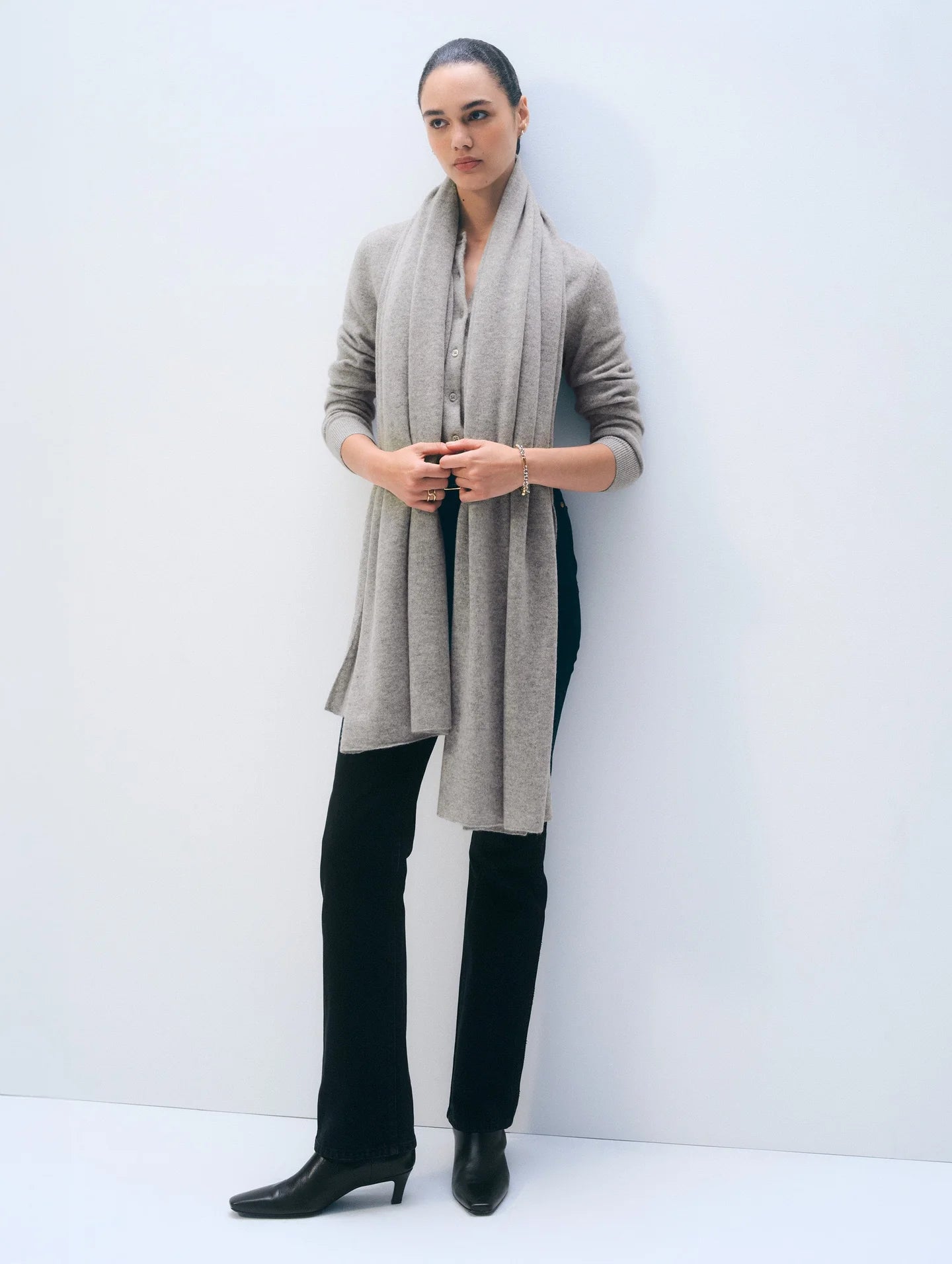 Cashmere Travel Wrap in Grey Heather