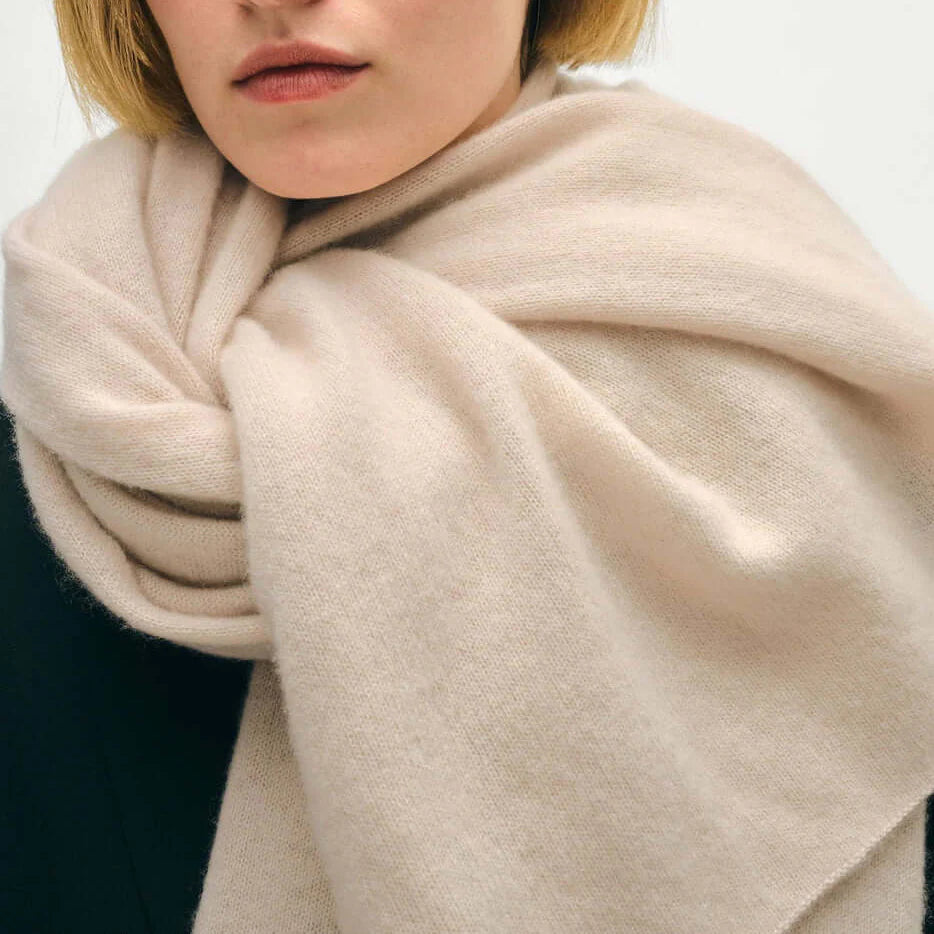 Cashmere Travel Wrap in Natural Heather