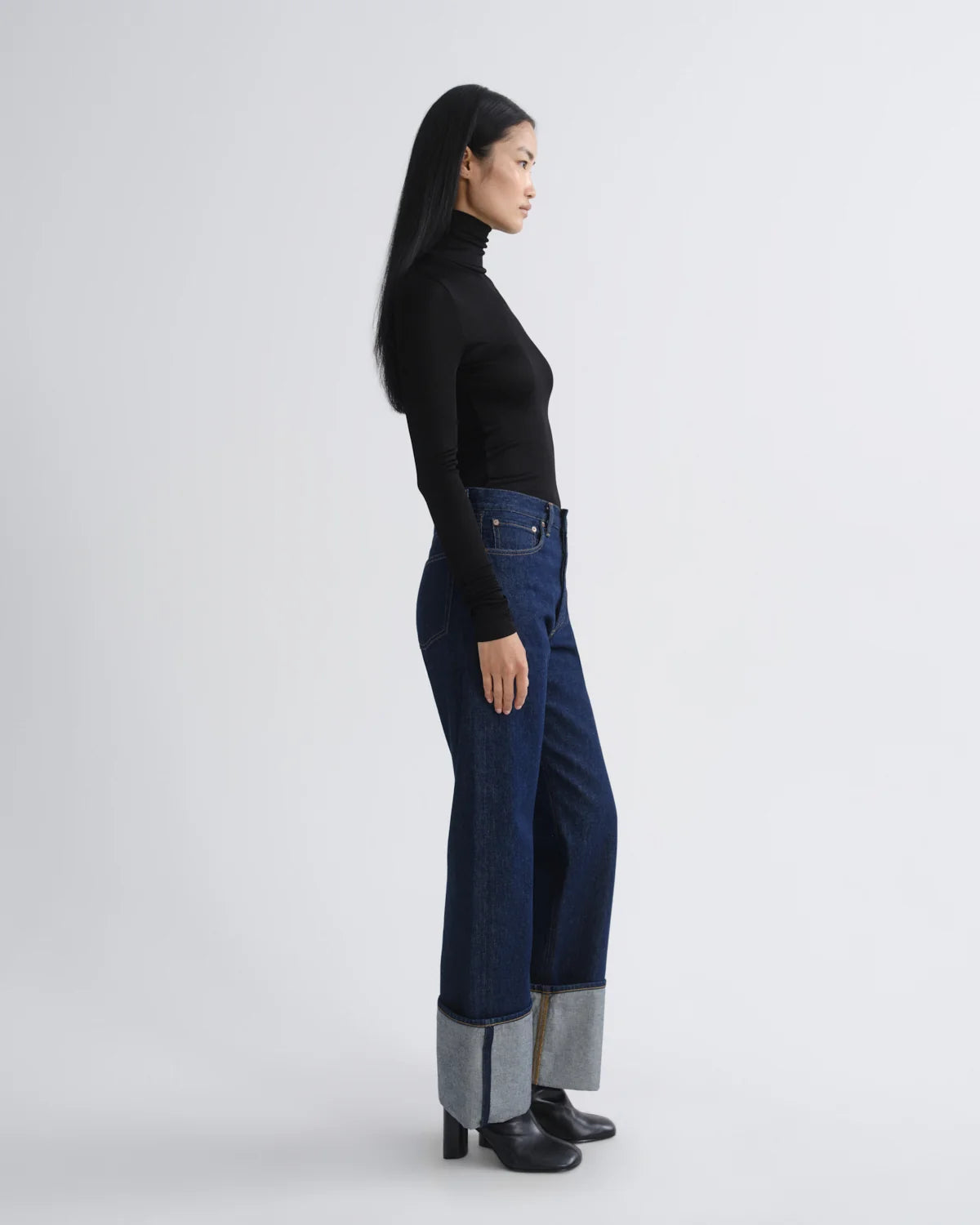Carlyle Turtleneck in Black