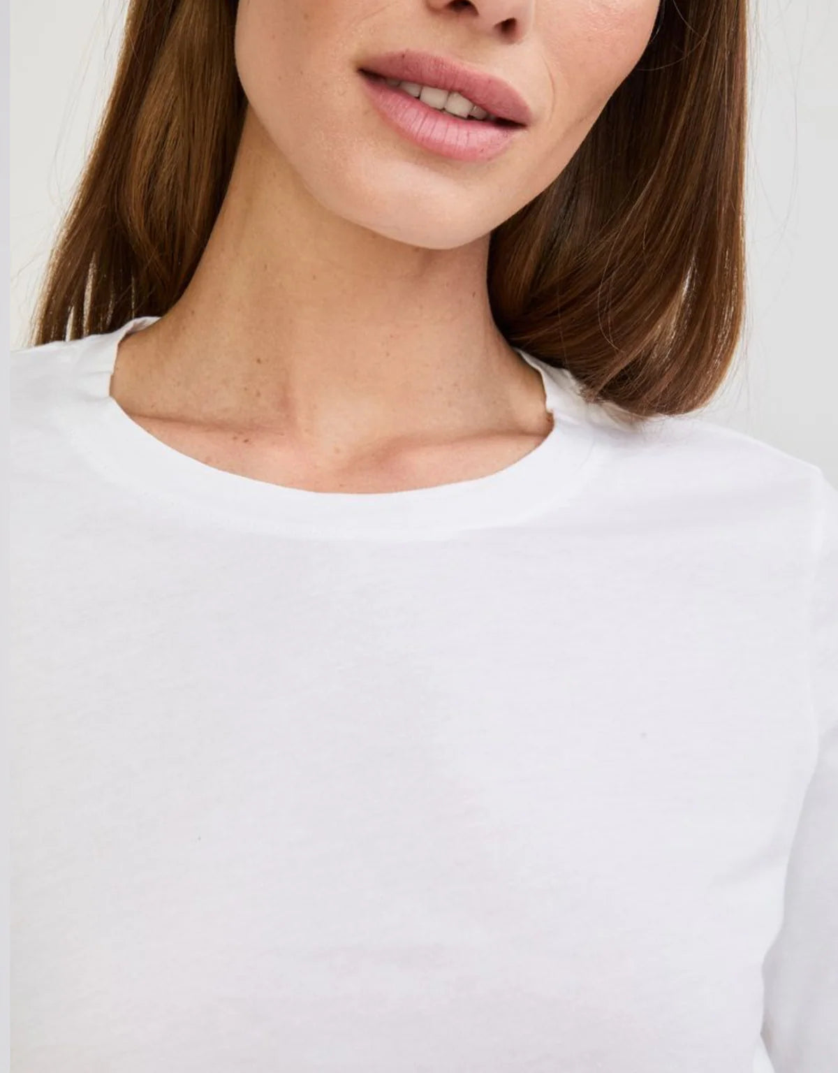 Austin Long Sleeve Tee in White