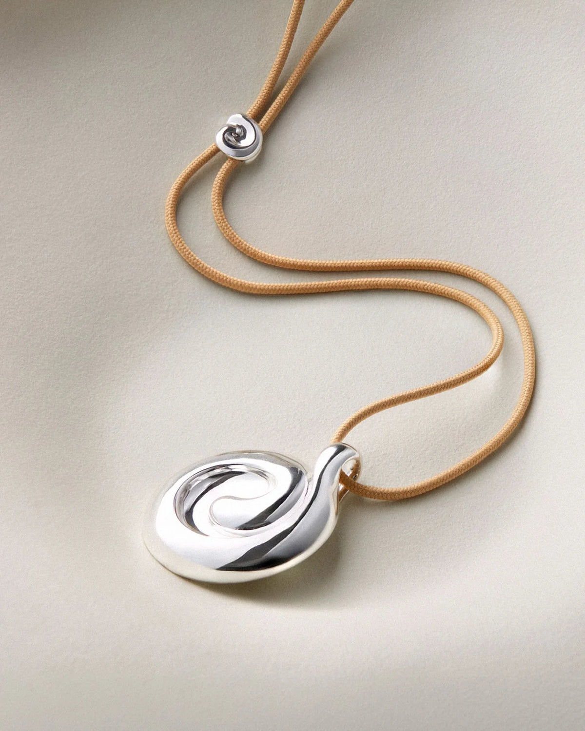 Nico Mirror Pendant Rope Necklace- Silver