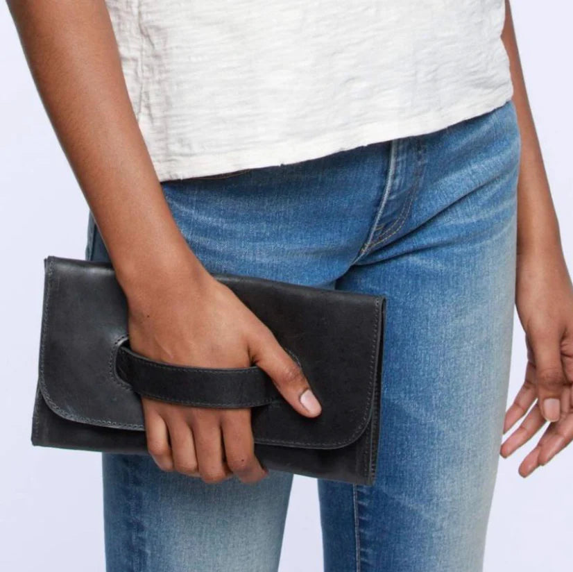 Mare Handle Clutch