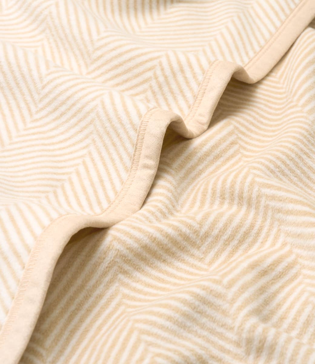 Harborview Herringbone Cream Blanket: Original