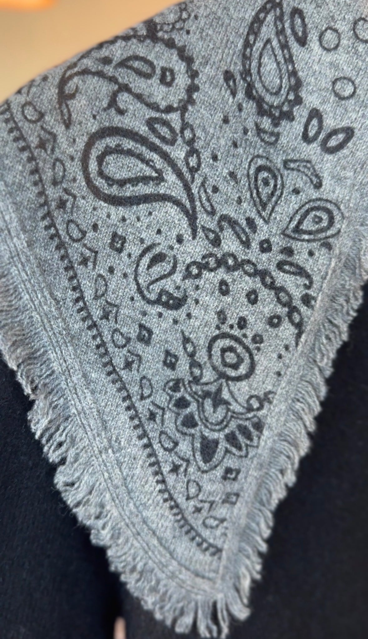 Cashmere Printed Bandana- Graphite Heather