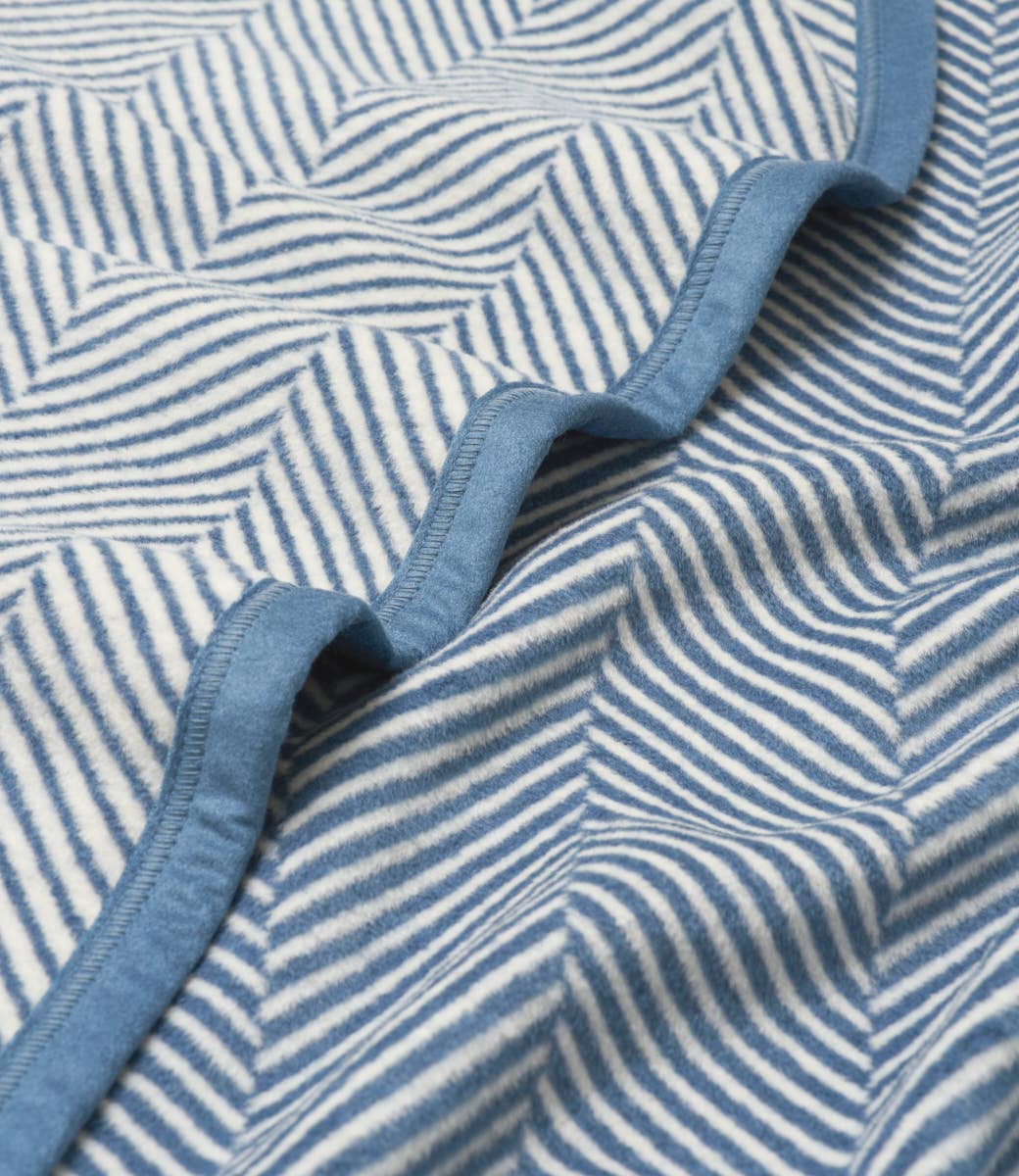 Harborview Herringbone Cornflower Blanket: Original