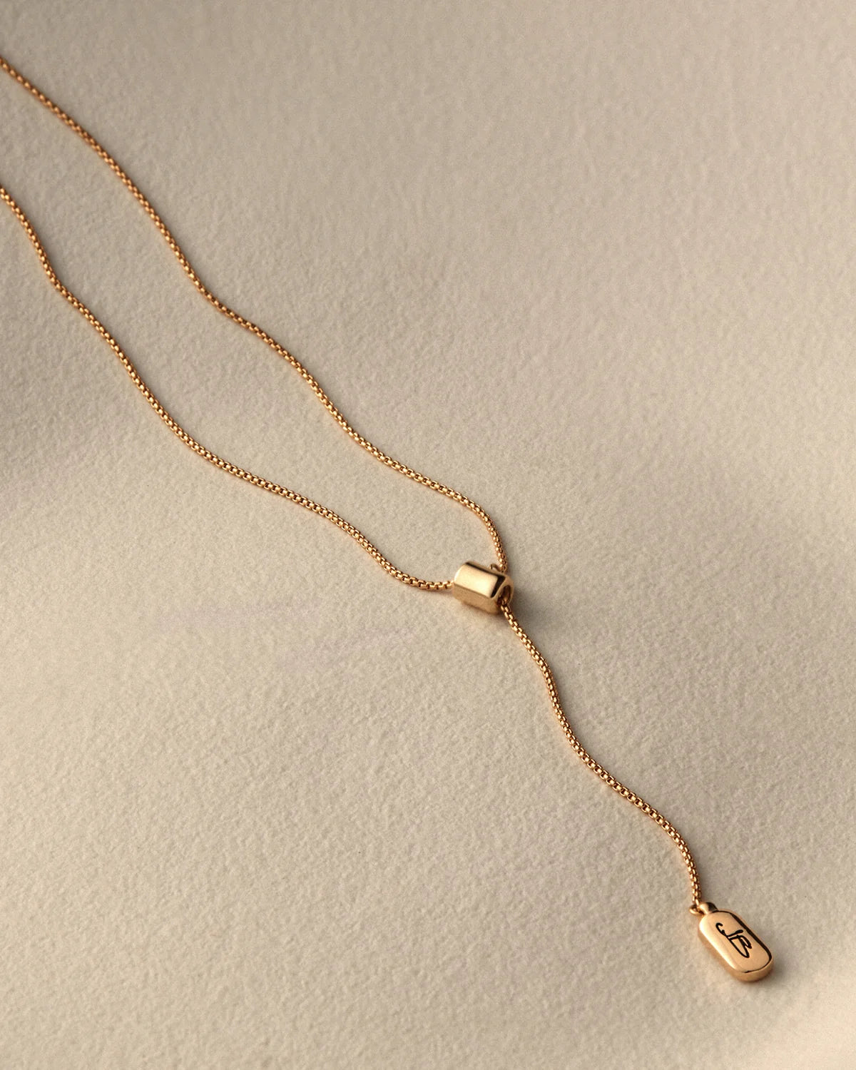 Leon Pendant Necklace