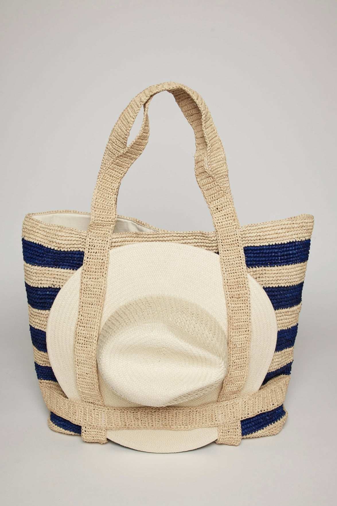 The Original Straw Traveler Bag