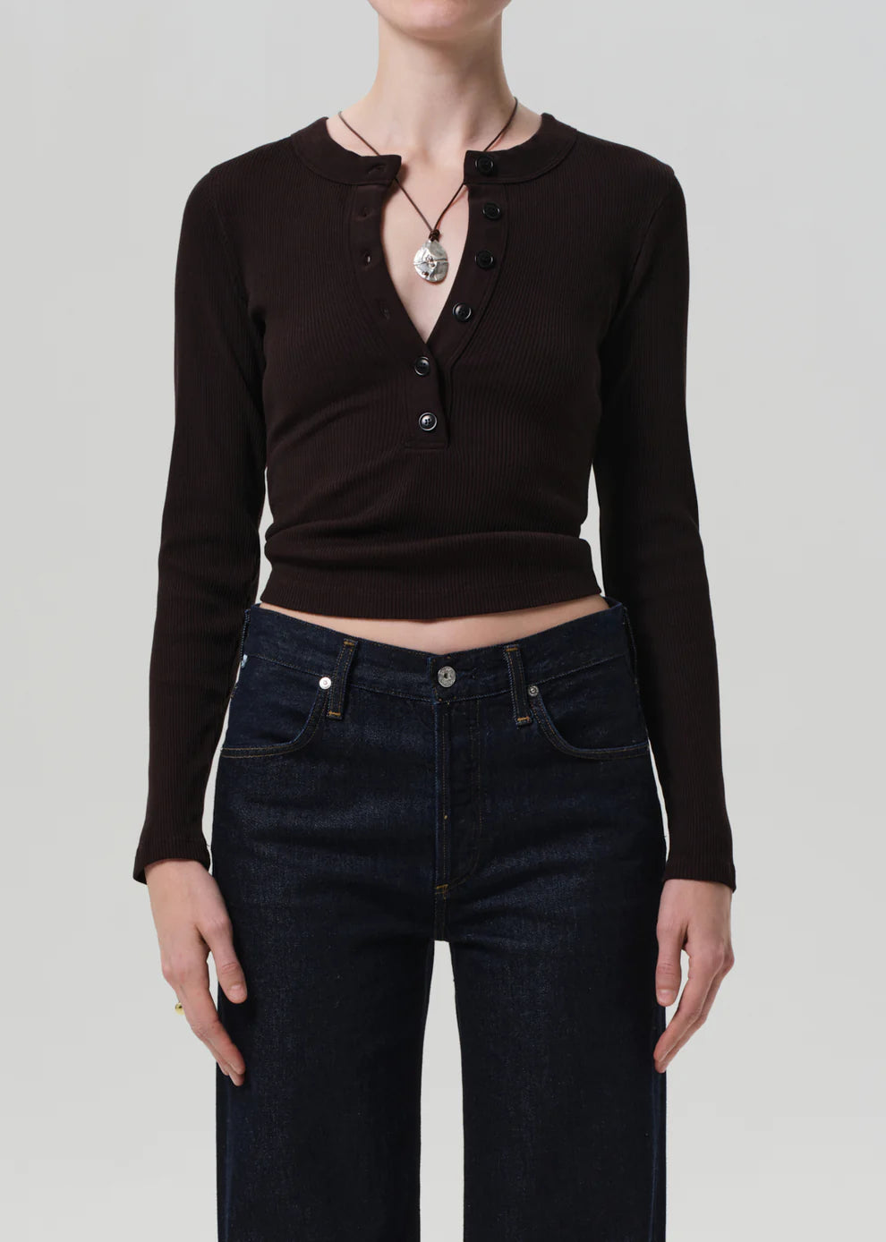 Varra Henley in Choco