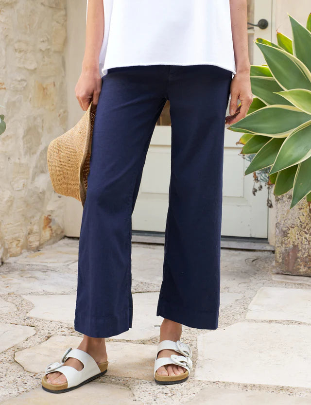 Wexford Trouser in Navy