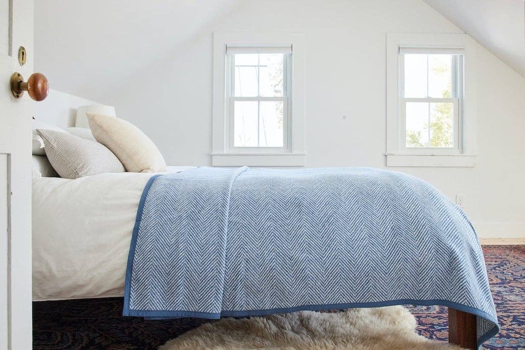 Harborview Herringbone Cornflower Blanket: Original
