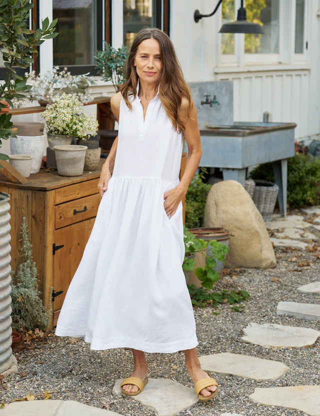 Popover Sleeveless Shirtdress in White