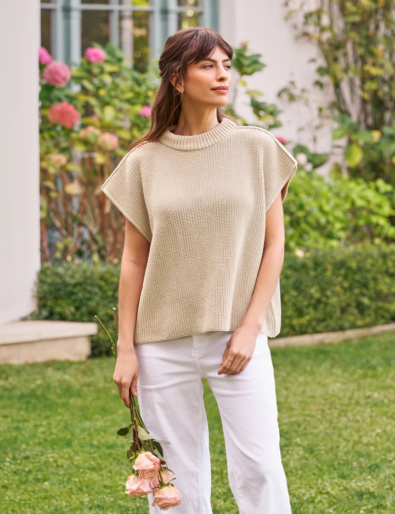 Montecito Vest in Sand